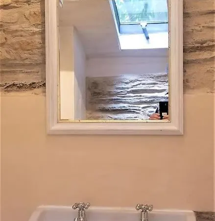 Petit Paradis Au Bord De L'erdre  *